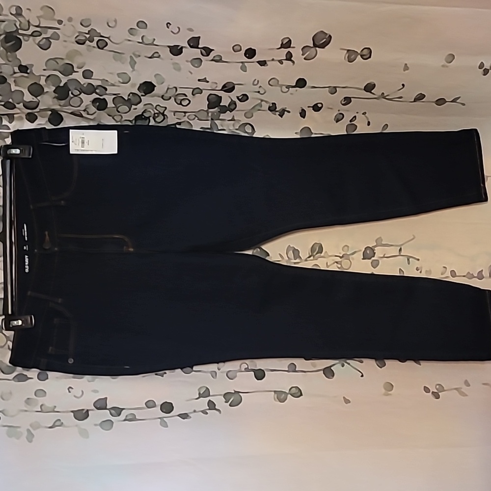 Old Navy 🖤 bnwt skinny jean